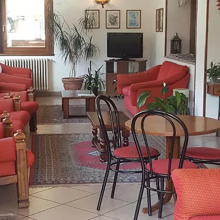 Pineta Hotel 3*